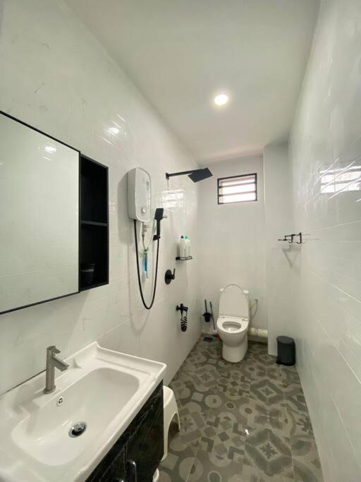 Modern Cozy House 4room10pax @near Sunway Carnival *
