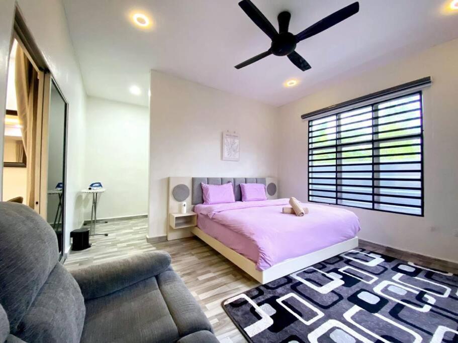 Modern Cozy House 4room10pax @near Sunway Carnival Perai