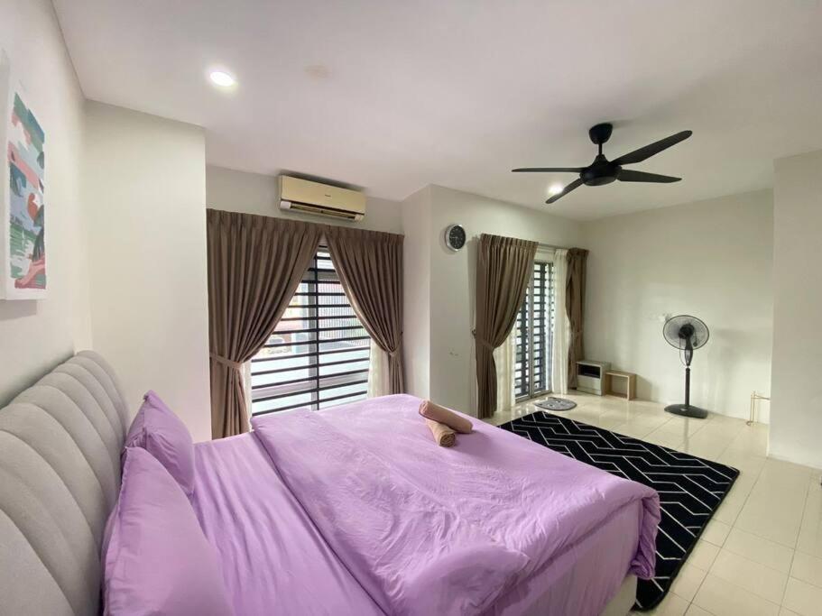 Modern Cozy House 4room10pax @near Sunway Carnival Rumah percutian *